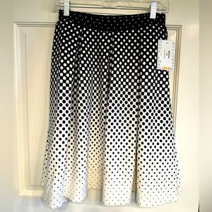 LuLaRoe Madison skirt new with tsgs size xs